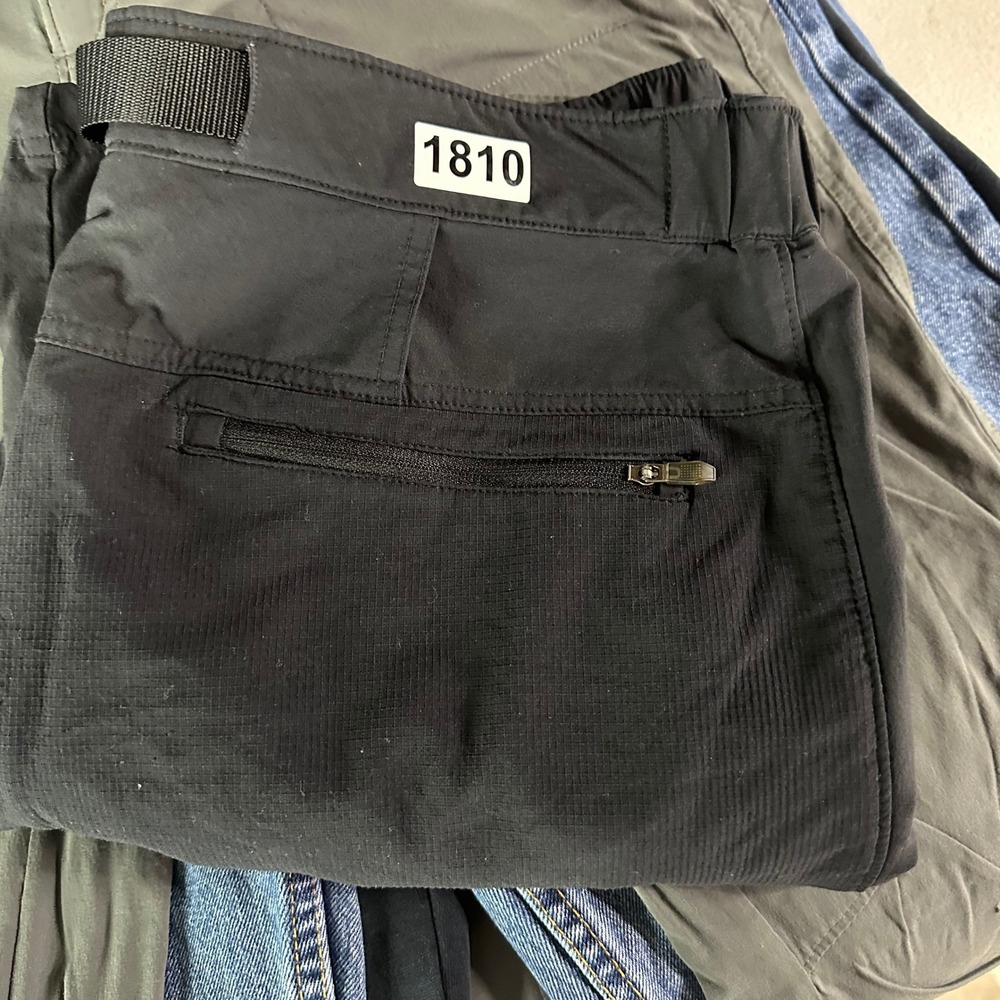 Columbia Omni-Wick Hiking Pants Mens L 32 Black Titanium Technical Cargo Belted - Picture 8 of 8